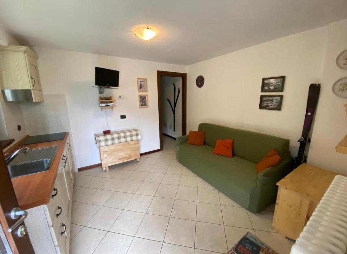 Bianchina - Bilocale Con Giardino Privato Apartment Валдисото Екстериор снимка